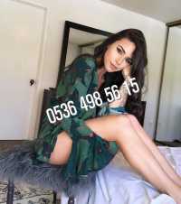 Gözleri aşkla pırıl-pırıl yanan escort Arzu